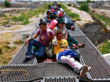 CIUDAD JUAREZ , MEXICO - APRIL 24: Thousands of migrants arrive to Ciudad Juarez aboard th