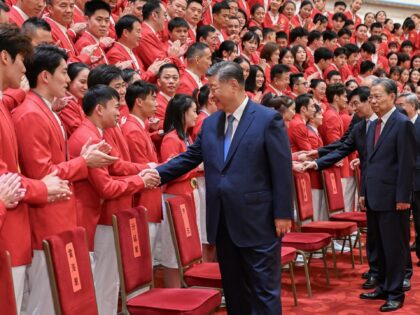 Party and state leaders Xi Jinping, Zhao Leji, Wang Huning, Cai Qi, Li Xi and Han Zheng me